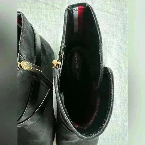 Tommy Hilfiger black booties 9. Brand new never worn. 2” heel. Gold accents - Picture 4 of 15